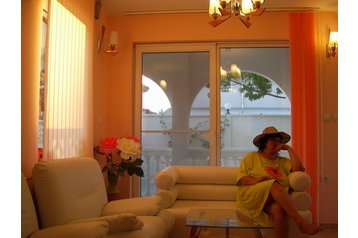 Bulgārija Privát Černomorec, Eksterjers